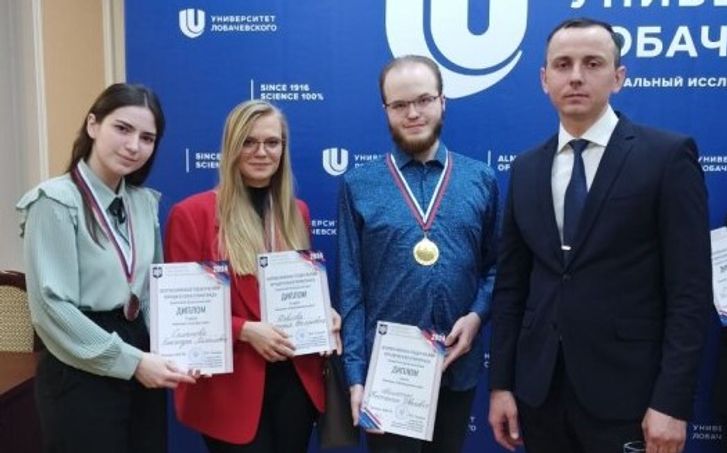 Студенты НИУ ВШЭ &mdash; Нижний Новгород стали победителями окружного этапа Всероссийской студенческой юридической олимпиады