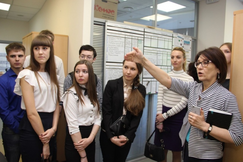 Иллюстрация к новости: СИБУР-ЦОБ провел день открытых дверей для студентов и выпускников нижегородских ВУЗов
