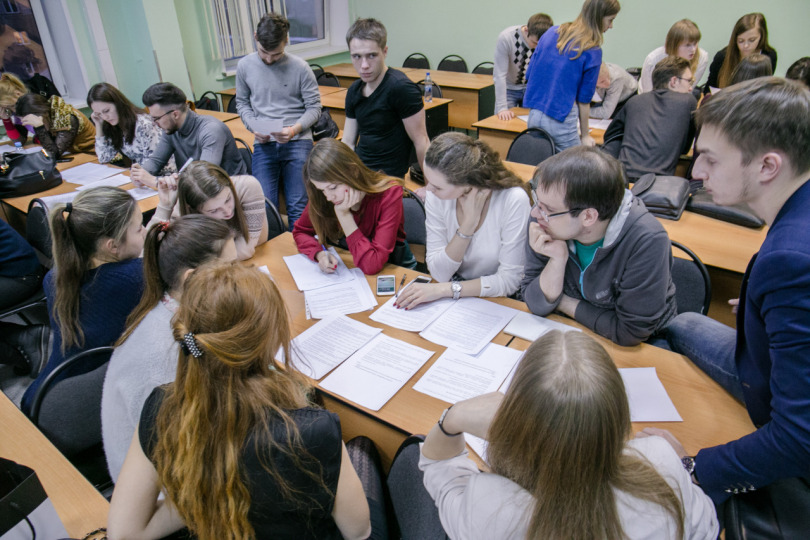 Иллюстрация к новости: Руководители "СИБУР-ЦОБ" провели семинар-практикум для студентов Вышки