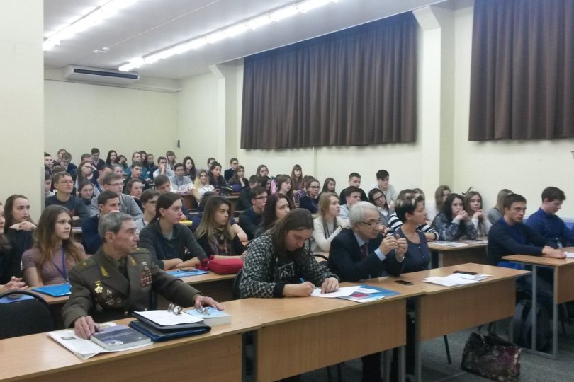 Иллюстрация к новости: Открытие второй Зимней Математической школы в нижегородской вышке.