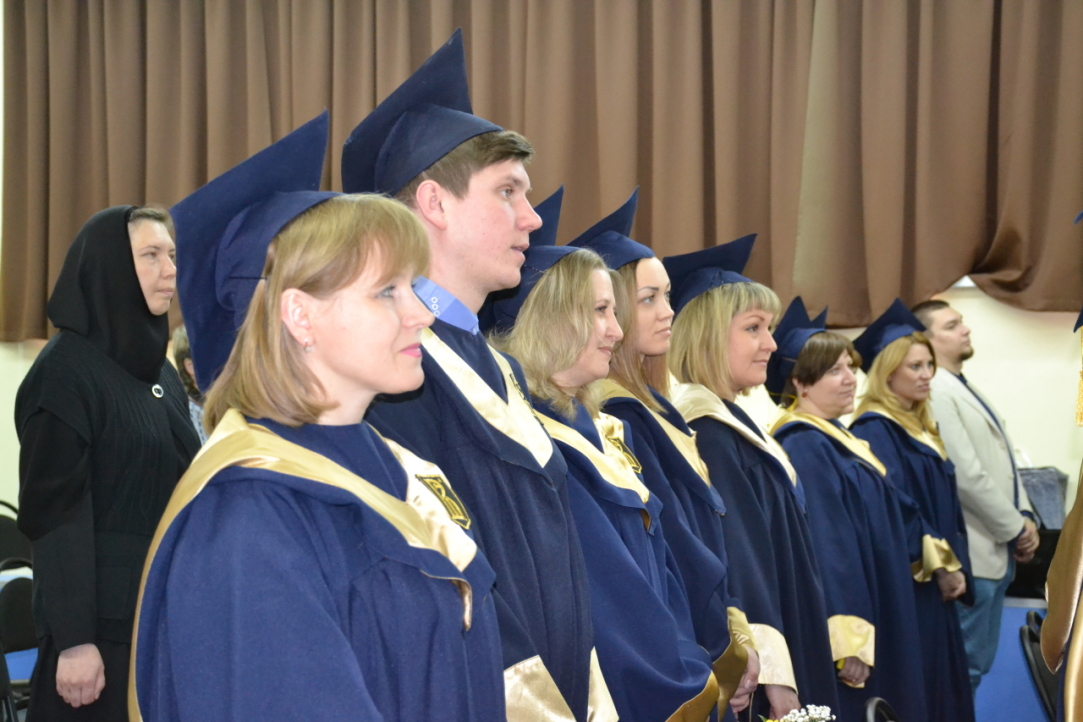 Вручение дипломов выпускникам магистерской программы «Управление образованием»