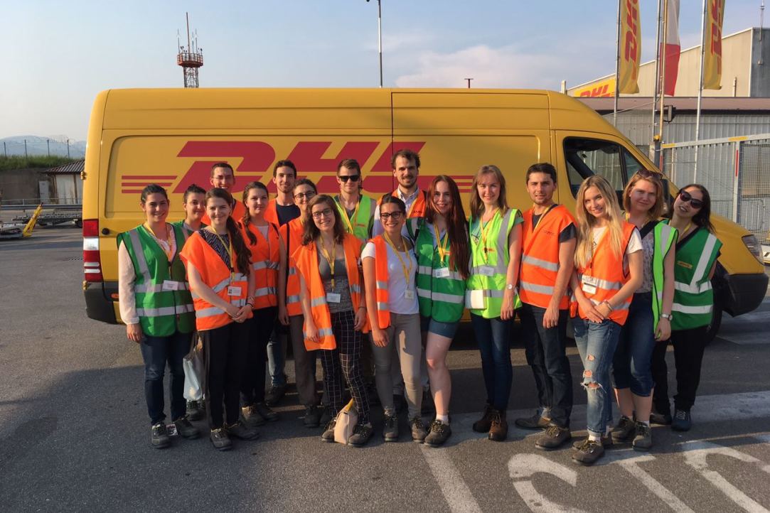 Формат "company visit" на программе: DHL