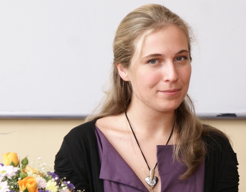 Поздравляем Анну Новак с успешной защитой кандидатской диссертации!