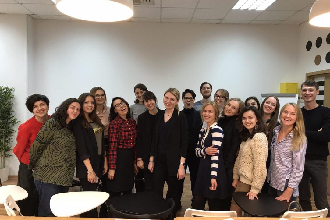 Компания UNIQLO провела мастер-класс и открытую лекцию в нижегородской Вышке
