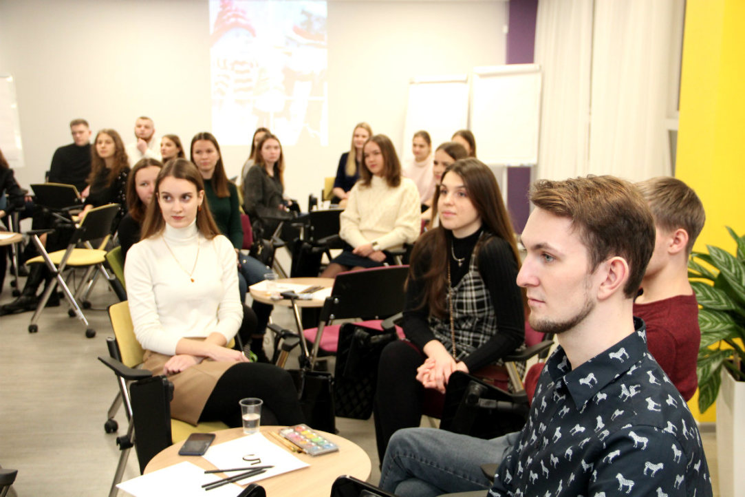 Иллюстрация к новости: Студенты нижегородской Вышки стали участниками новогодней сессии «Case&Skills»