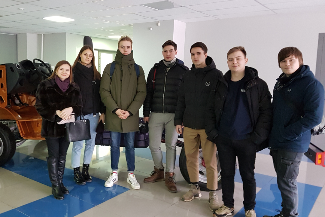 Экскурсия для студентов НИУ ВШЭ – Нижний Новгород в Объединенный инженерный центр Группы ГАЗ