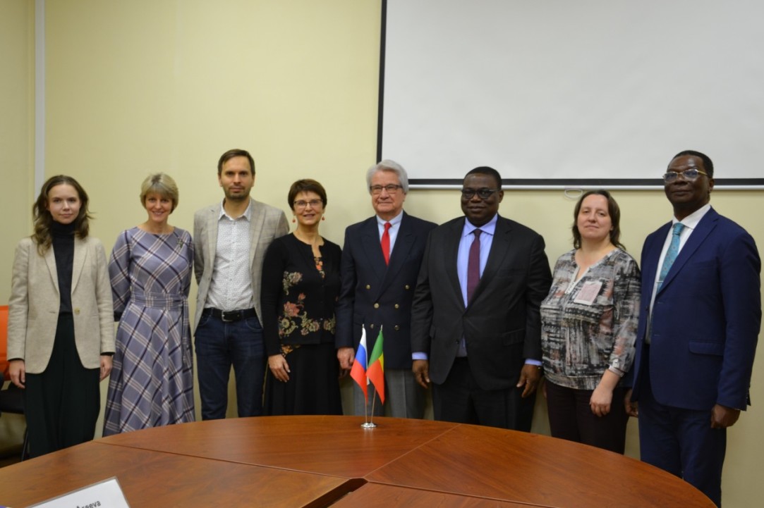 Illustration for news: Education and art beyond borders: Ambassador Extraordinary and Plenipotentiary of the Republic of Benin to the Russian Federation has visited HSE University in Nizhny Novgorod