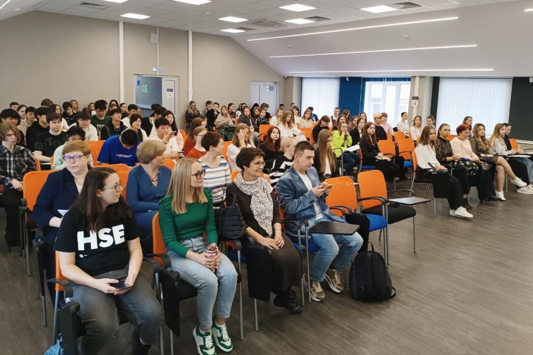 «Языки в Вышке в действии»: как прошел День иностранных языков в нижегородском кампусе НИУ ВШЭ