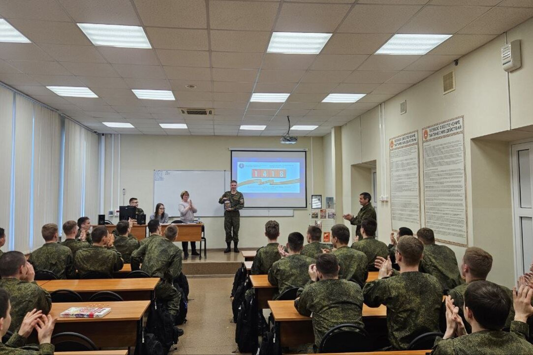 Иллюстрация к новости: «1418»: в Военном учебном центре прошла интеллектуальная игра для студентов