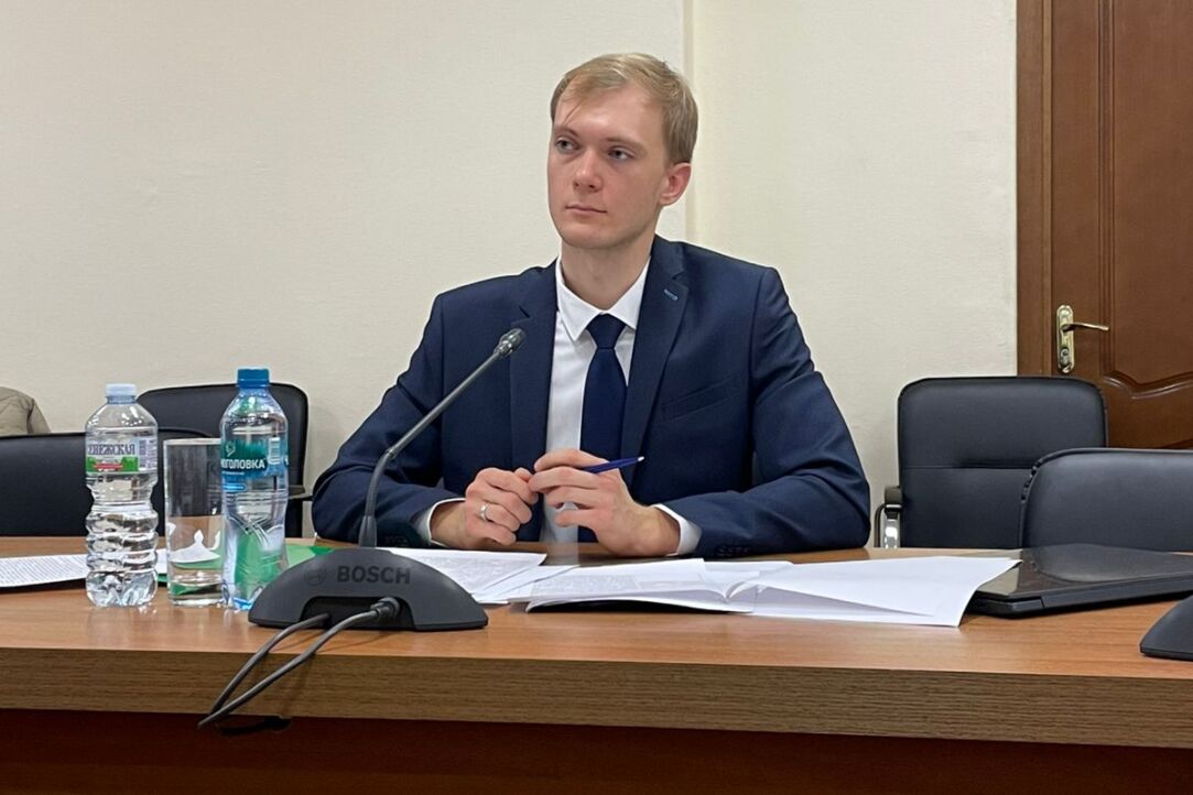 Иллюстрация к новости: Защита аспиранта факультета права Нижегородской Вышки в НИУ ВШЭ. Москва, 22 октября 2025 г.