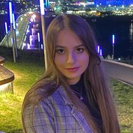  Римма Саргсян, студентка 1 курса ОП «Международный бакалавриат по бизнесу и экономике», организатор