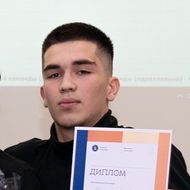 Ахмед Ахмедов, 11 класс, МБОУ «Школа 119», капитан команды-победителя